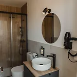 Eszentrico Jerez 公寓式酒店 4*
