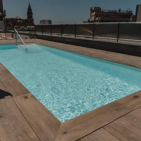 Eszentrico Suites-Rooftop Bar & Piscina
