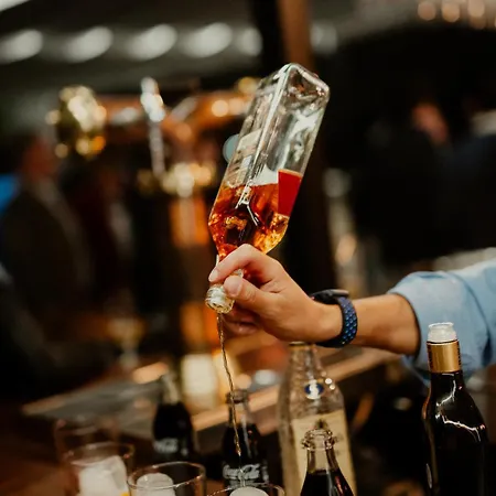 Eszentrico & Rooftop Bar 4* 赫雷斯