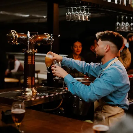 Eszentrico & Rooftop Bar 公寓式酒店