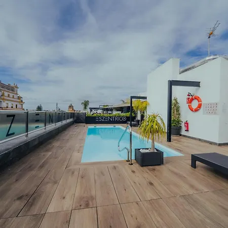 Eszentrico & Rooftop Bar 公寓式酒店 4*