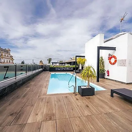 Eszentrico & Rooftop Bar Apartmanhotel