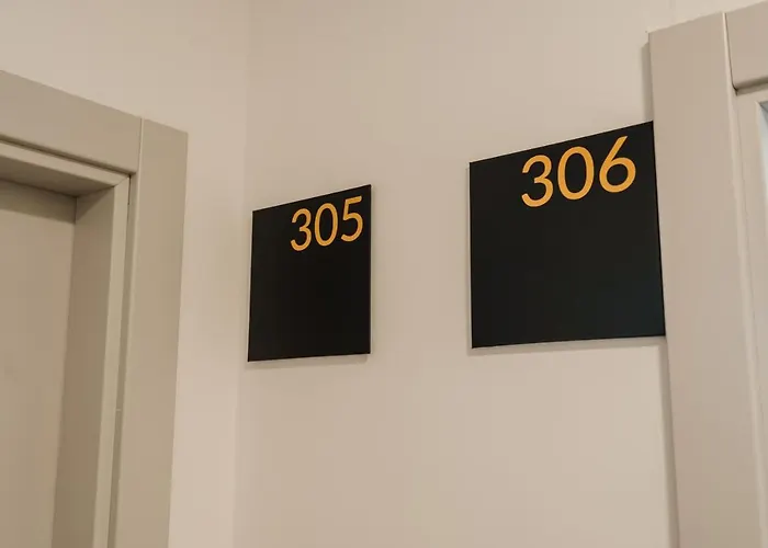 Ξενοδοχείο με διαμερίσματα Eszentrico Jerez Χέρεζ