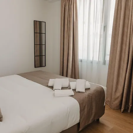 شقة فندقية Eszentrico Suites-Rooftop Bar & Piscina